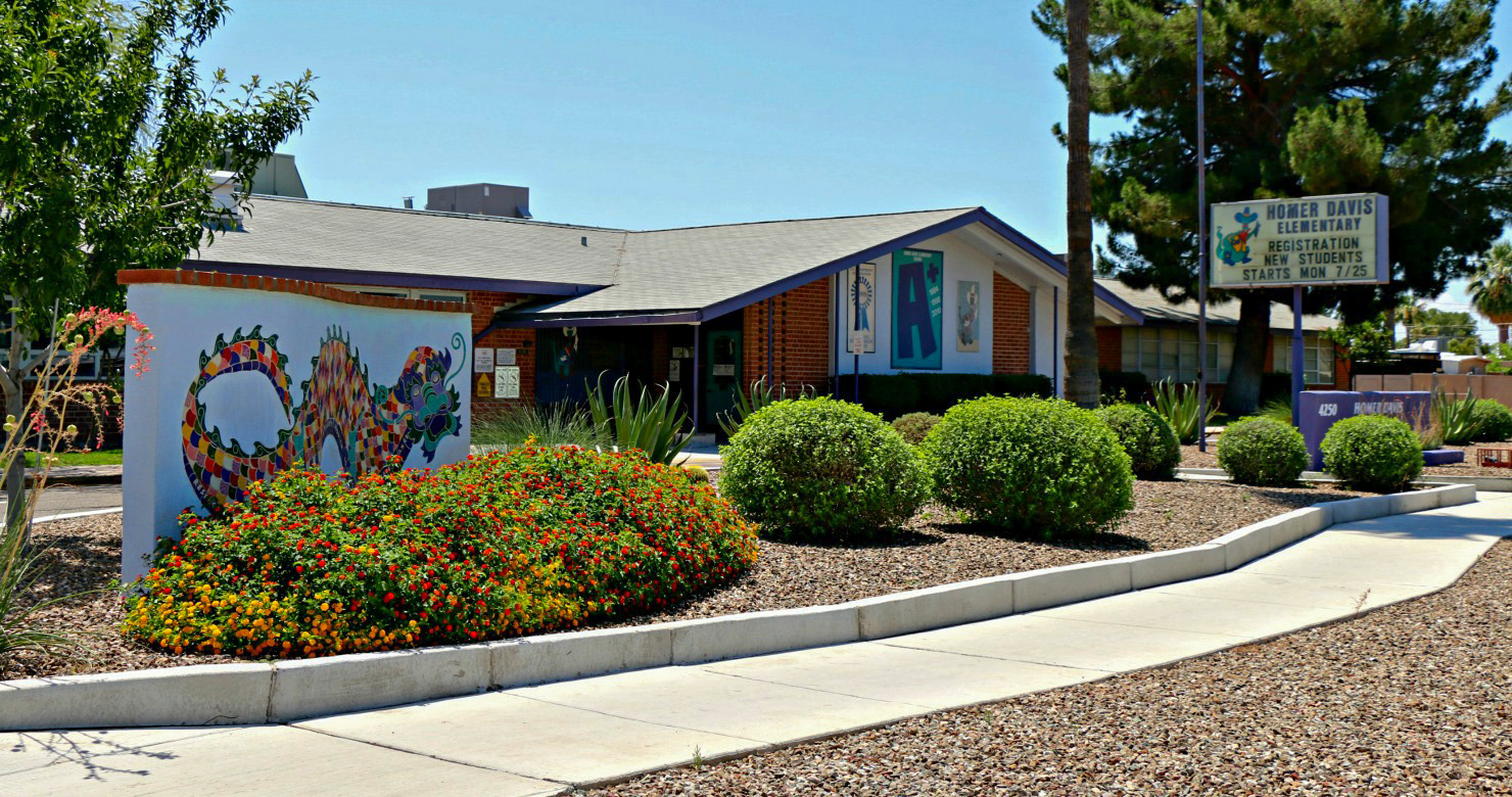 F.W.U.S.D.#8 - Homer Davis Community Schools