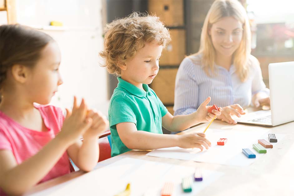 Lil' Einsteins Preschool