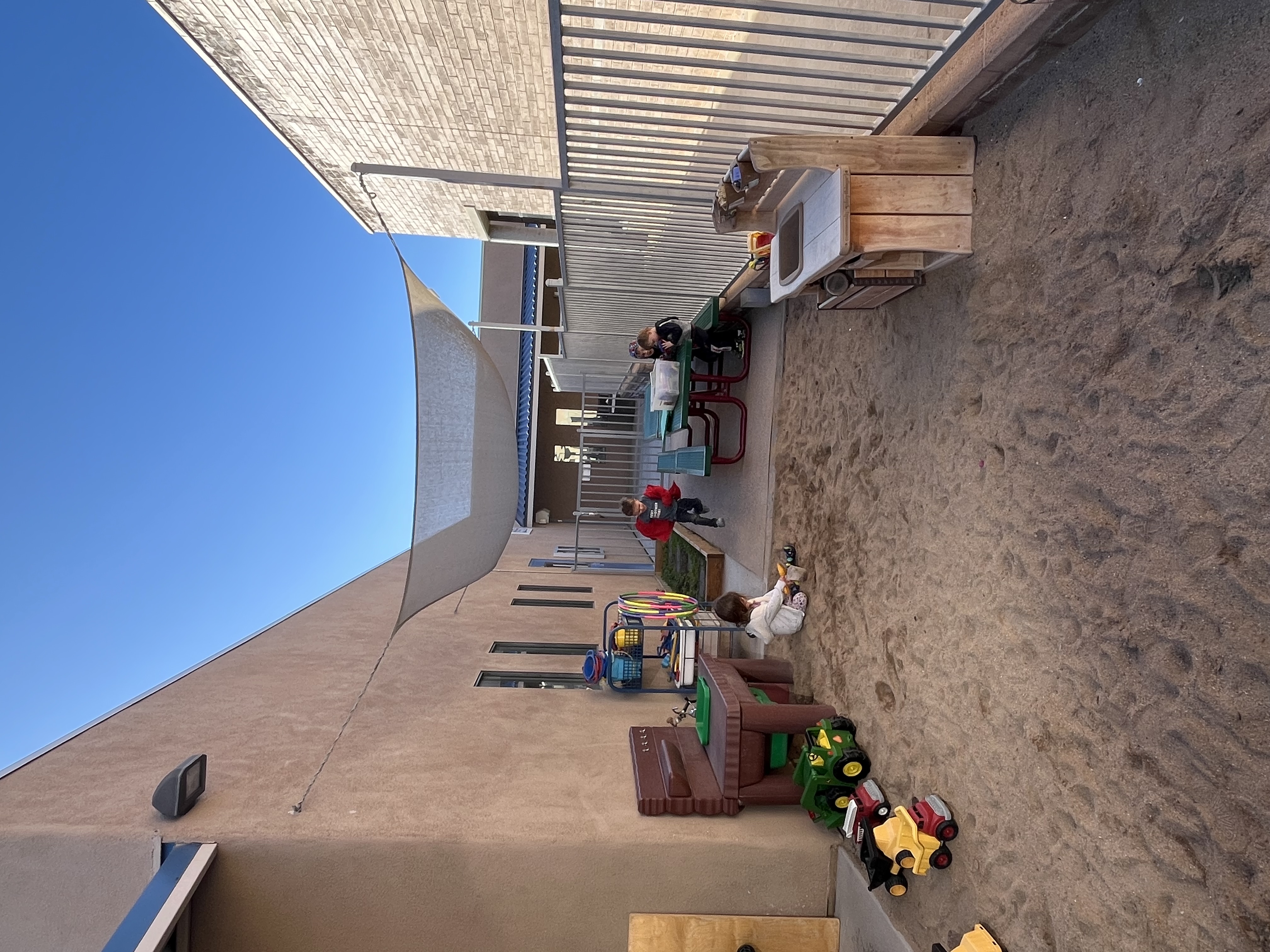 Los Amigos Child Care And Activity Center
