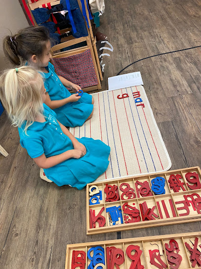 De La Fontaine Trilingual Montessori School - St. Pete