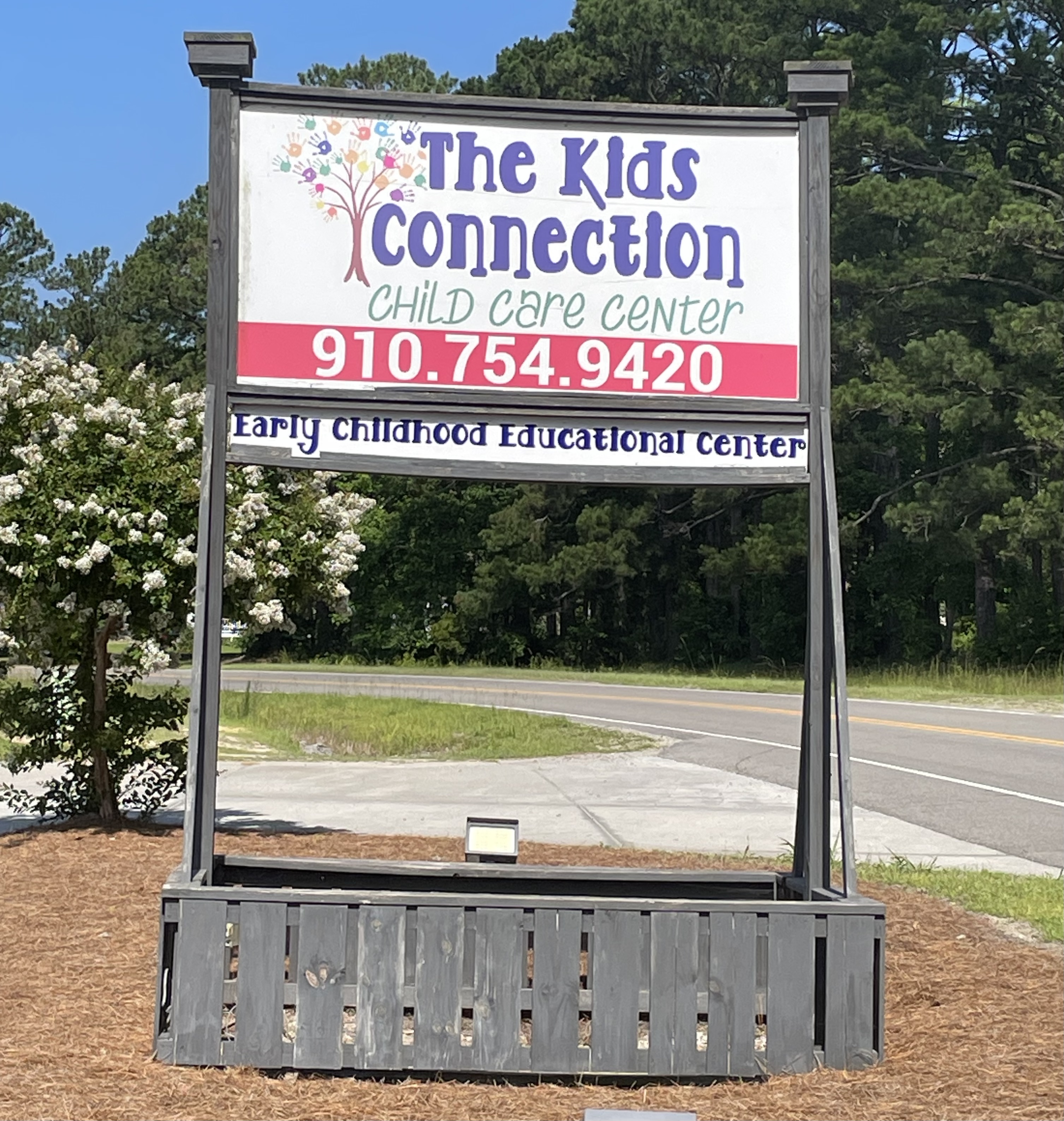 THE KIDS CONNECTION