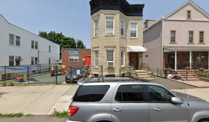 TINY TOTS PLAYHOUSE LLC