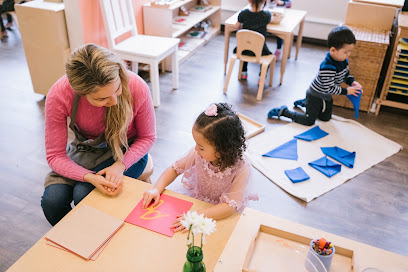 GUIDEPOST MONTESSORI AT WORTHINGTON