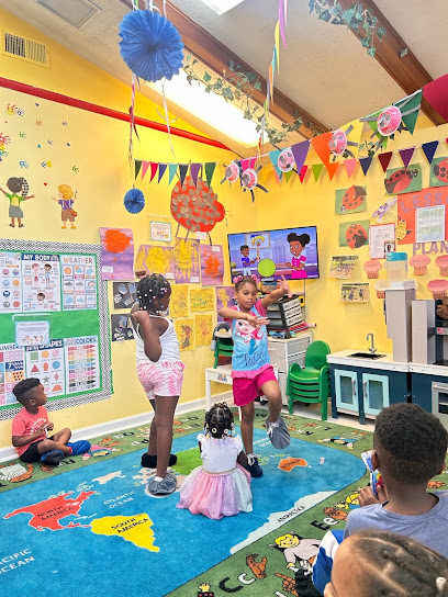 MAGGIES PLAYHOUSE DAYCARE & LEARNING