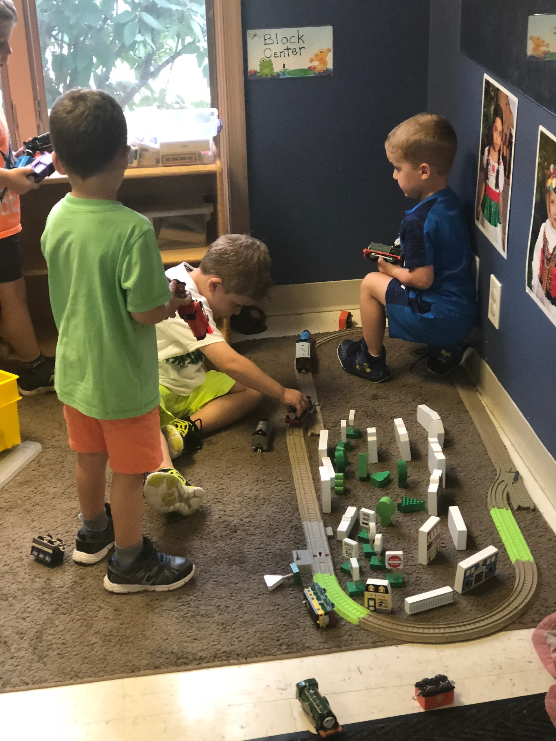 ALPHABET EXPRESS EARLY LEARNING
