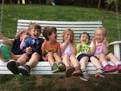 HOLLAND COUNTRY DAY SCHOOL