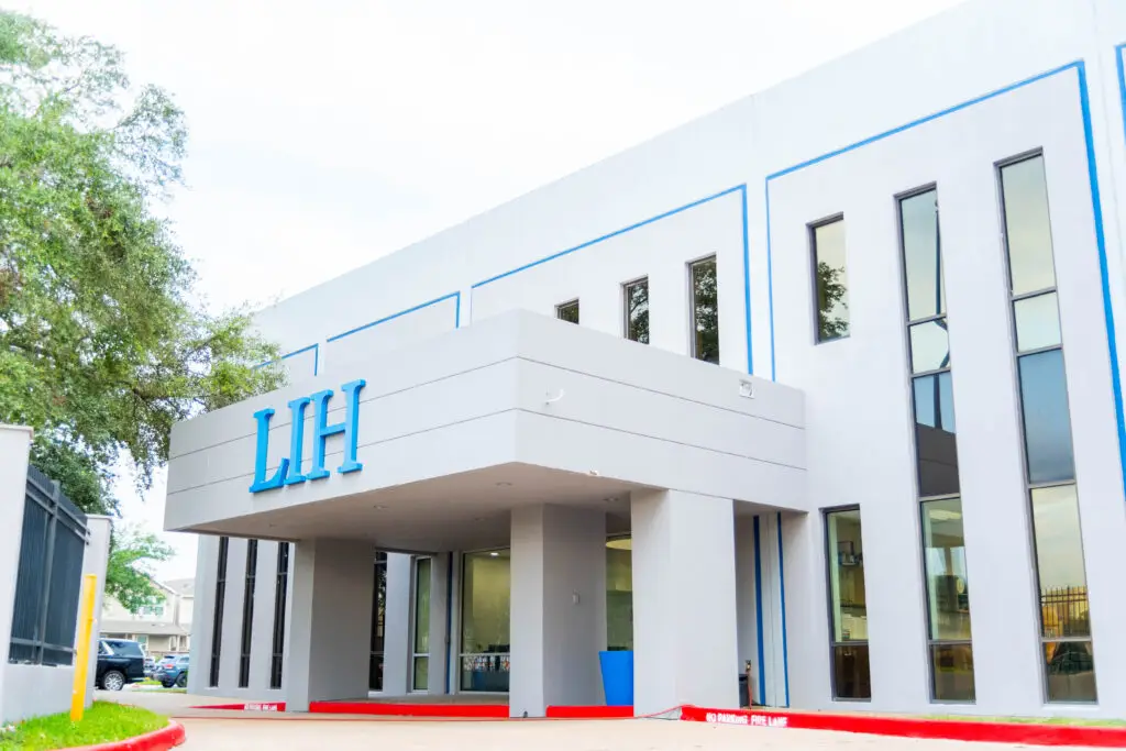 Stars Rising LLC DBA Lycee International De Houston
