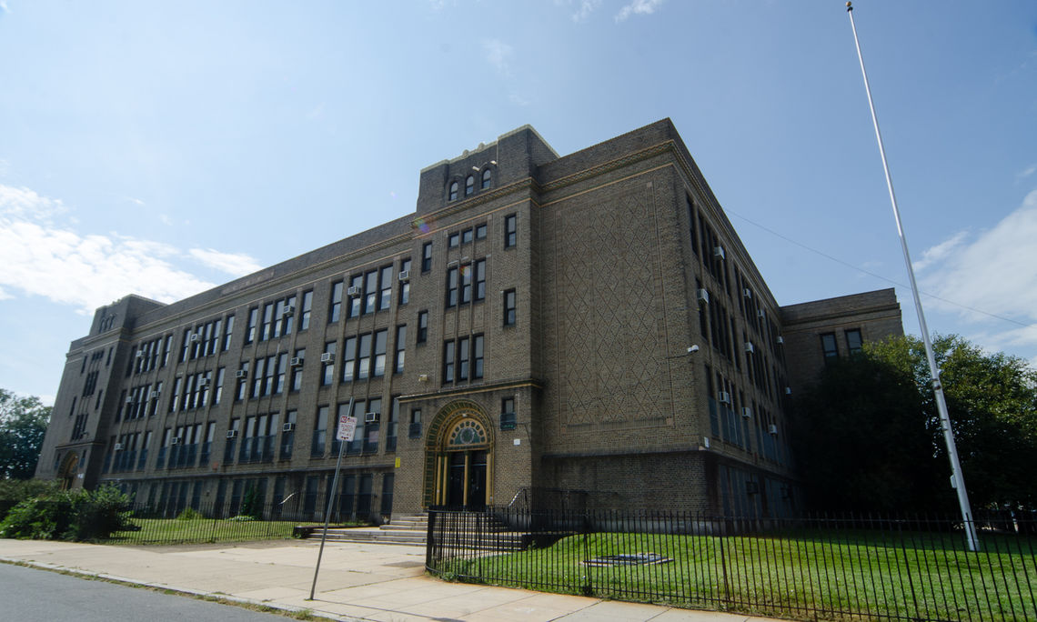 YOUNG ACHIEVERS LEARNING CENTER-CREIGHTEN ELEM SCH - Licensed Daycare in Philadelphia, PA